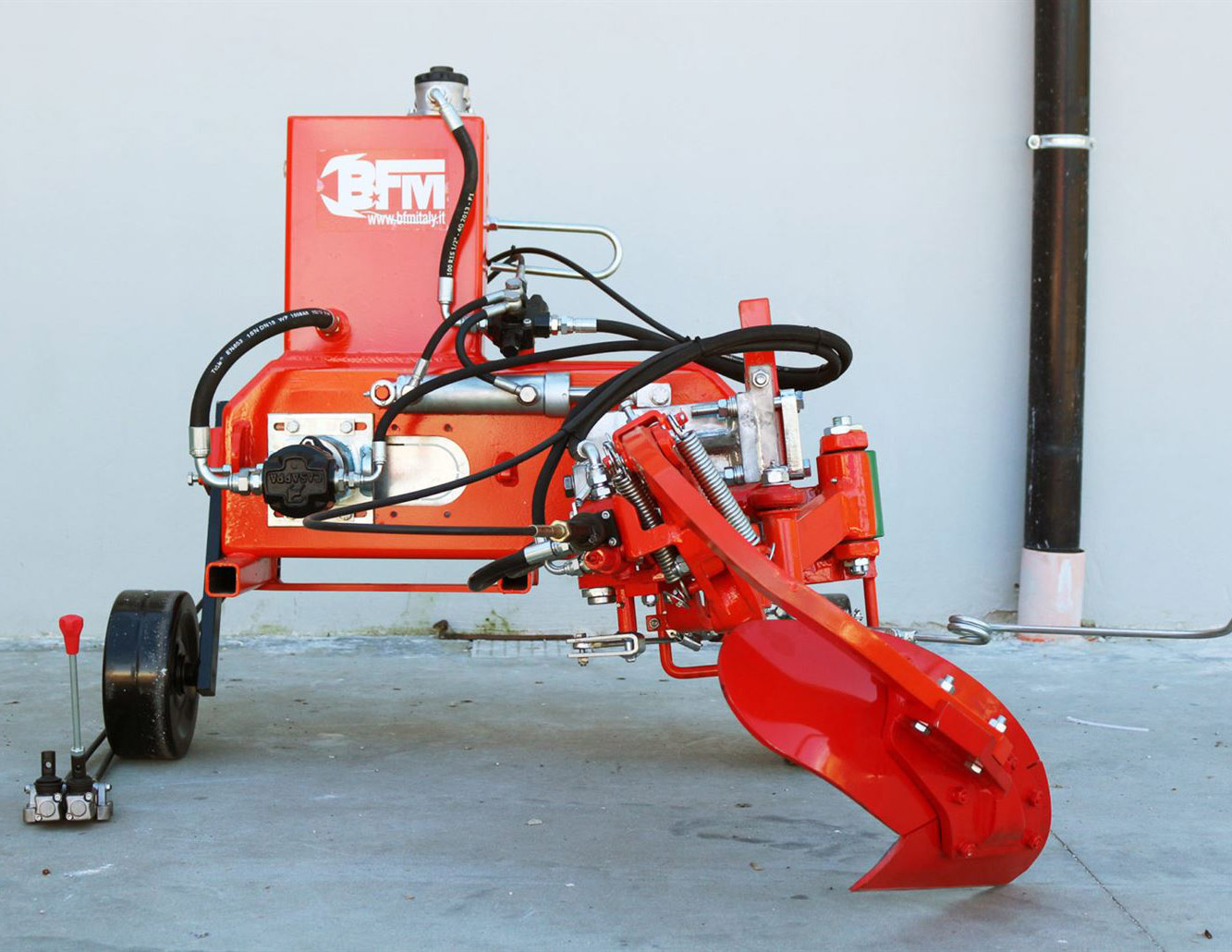 ab6-aratro-scalzatore-interceppi-automatico